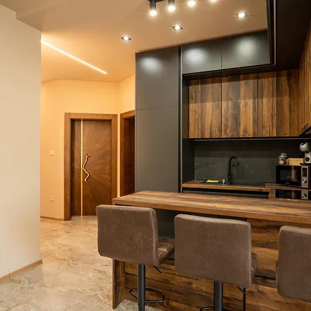 아파트 Zsizell Lux